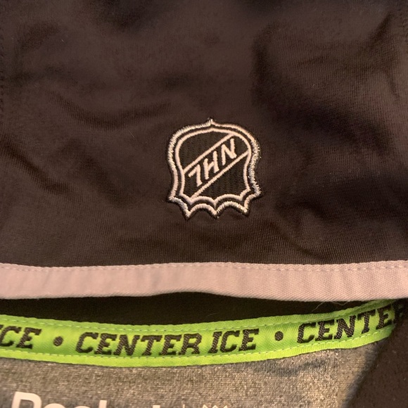 Los Angels Kings NHL Reebok lightweight kangaroo hoodie jacket - Picture 11 of 12